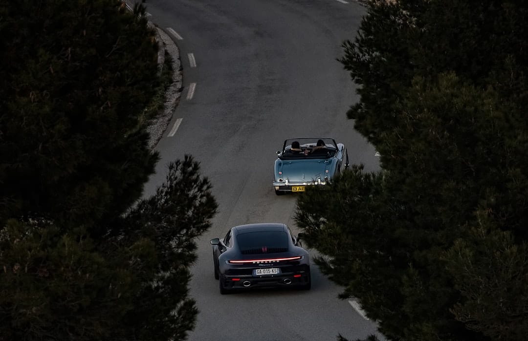 Aston Martin V12 Vantage 4