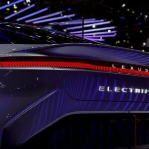 Chrysler Pacifica Plug-In Hybrid Car