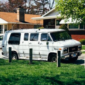GMC Savana 3