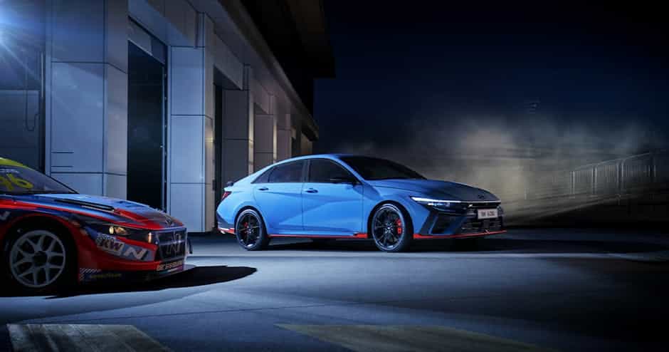 Hyundai Elantra Coupe 4