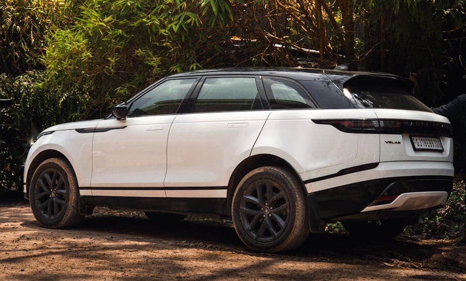 Land Rover Range Rover Velar 1