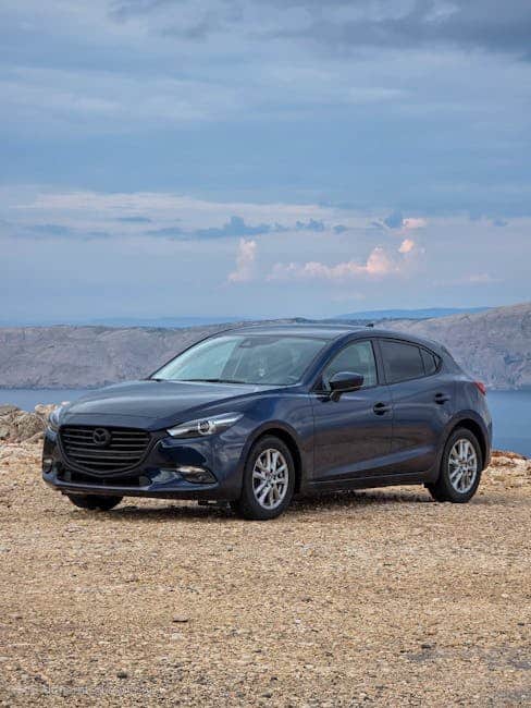 Mazda MAZDA3 Sedan 2