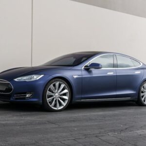 Tesla Model S 3
